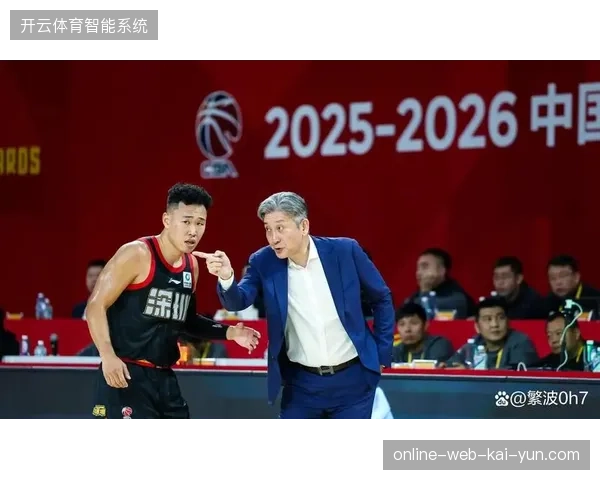 深圳队通过丰富外援储备增强阵容弹性,贺希宁在多套轮换体系中均扮演关键角色 深圳队通过丰富外援储备增强阵容弹性,贺希宁在多套轮换体系中均扮演关键角色